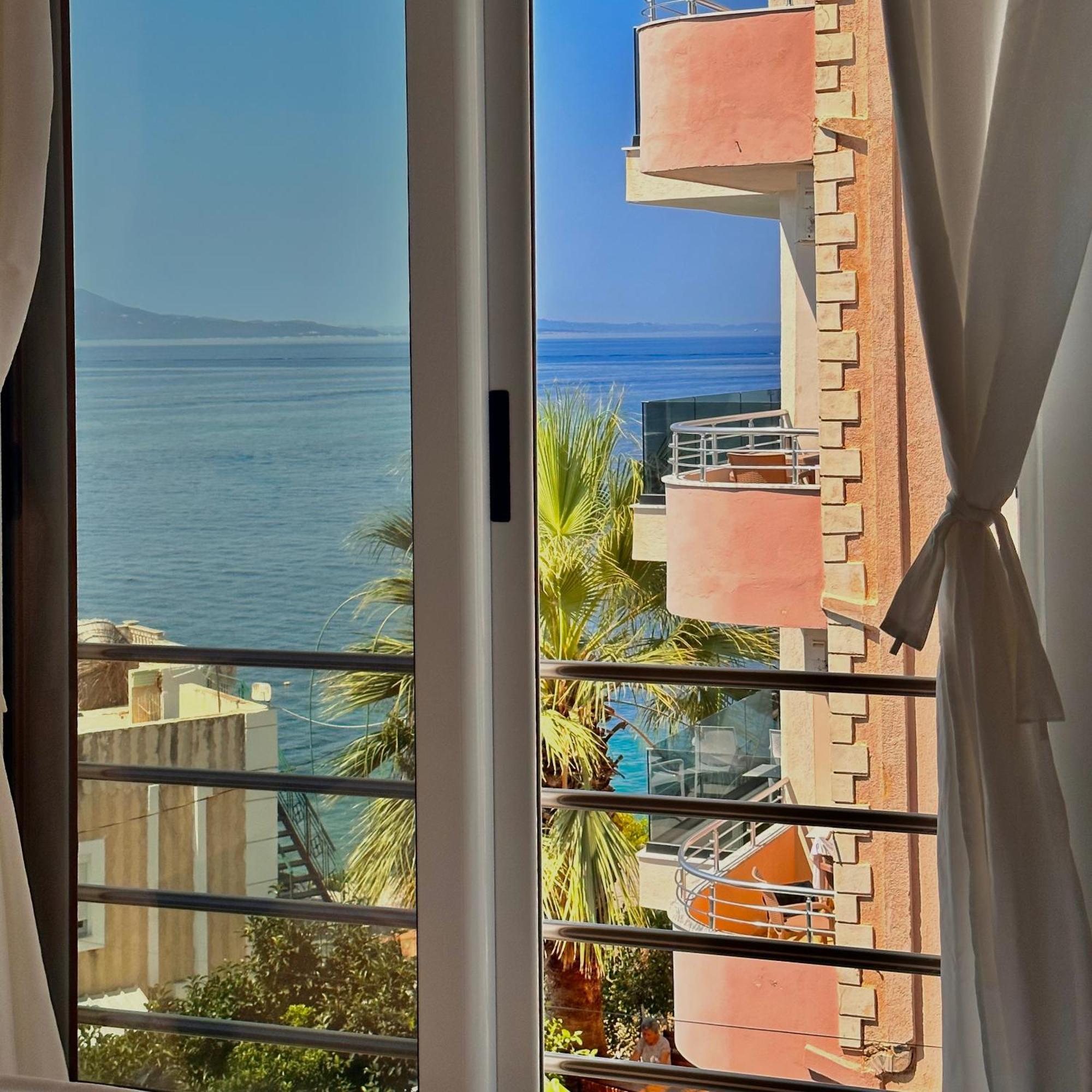 Sea Horizon Vsl Suites & Apartments Sarande Exterior photo